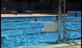 acceso-piscina-discapacitados